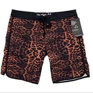 Hurley Womens SS Printed Boardshorts Size 5